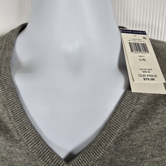 NWT Ralph Lauren Men's Gray V-Neck Sweater - Picture 3 of 8